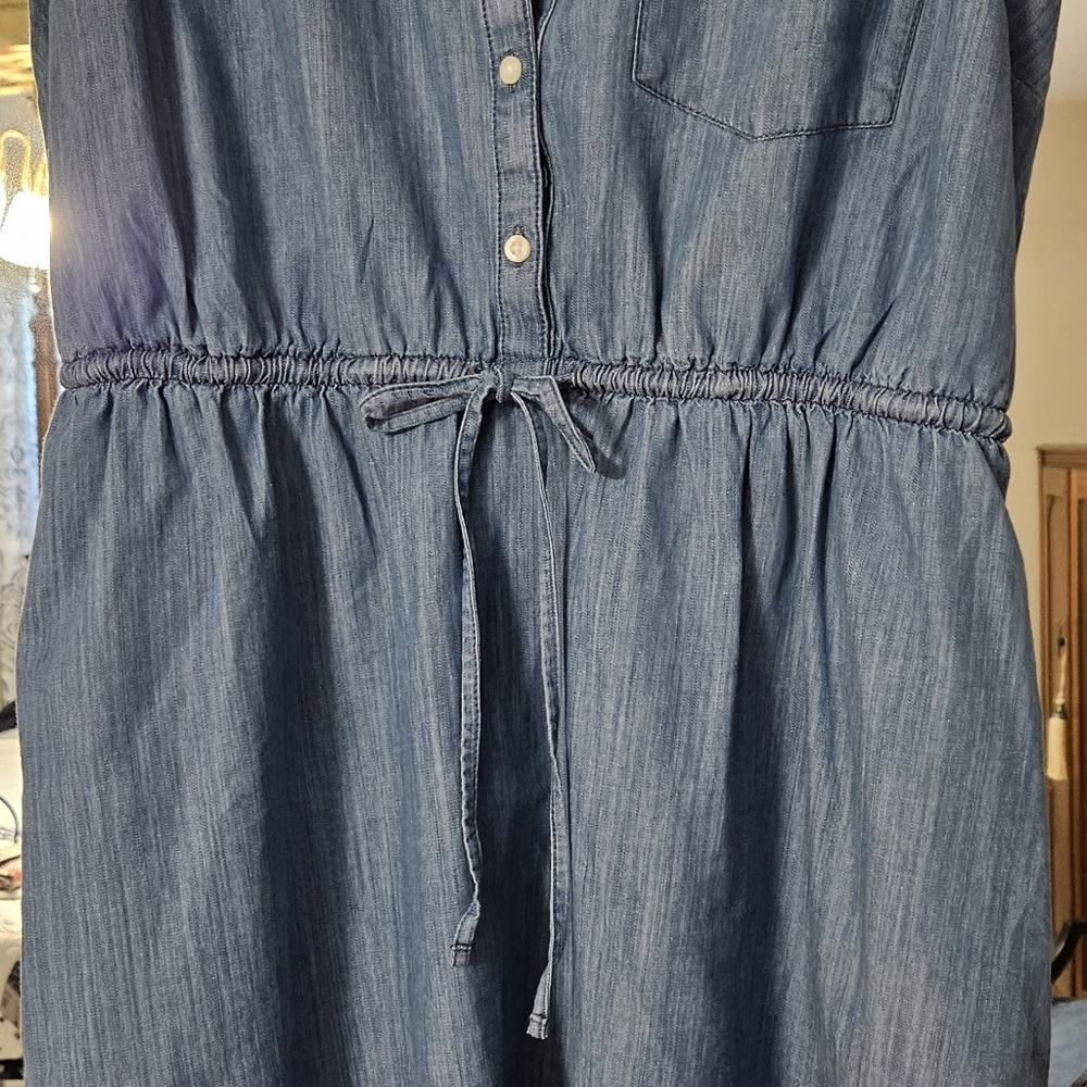 Chambray drawstring and button up shirt dress. large, fits 12.